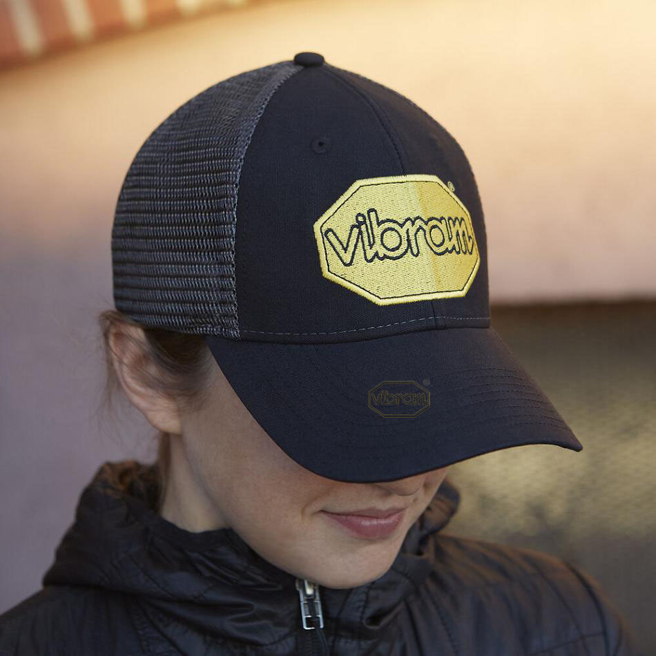 Men's Vibram Trucker Two-Tone Hats Black | US_Y75